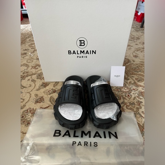 BNWT Balmain Ari Slides! - Picture 2 of 5